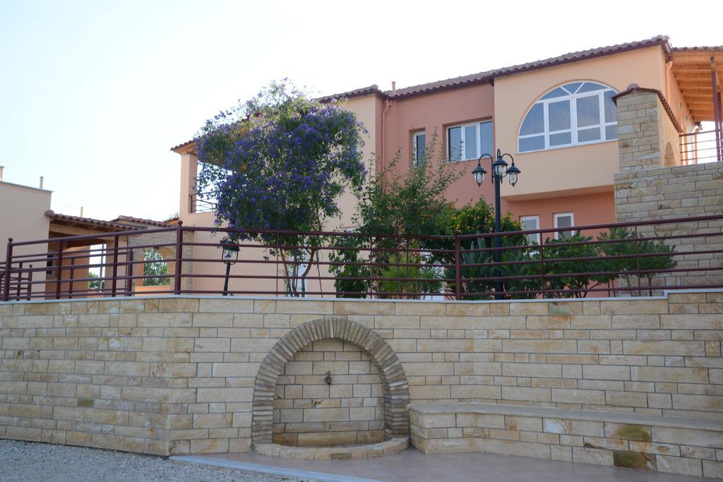 Maria'S Filoxenia Suites Drepano  Ngoại thất bức ảnh