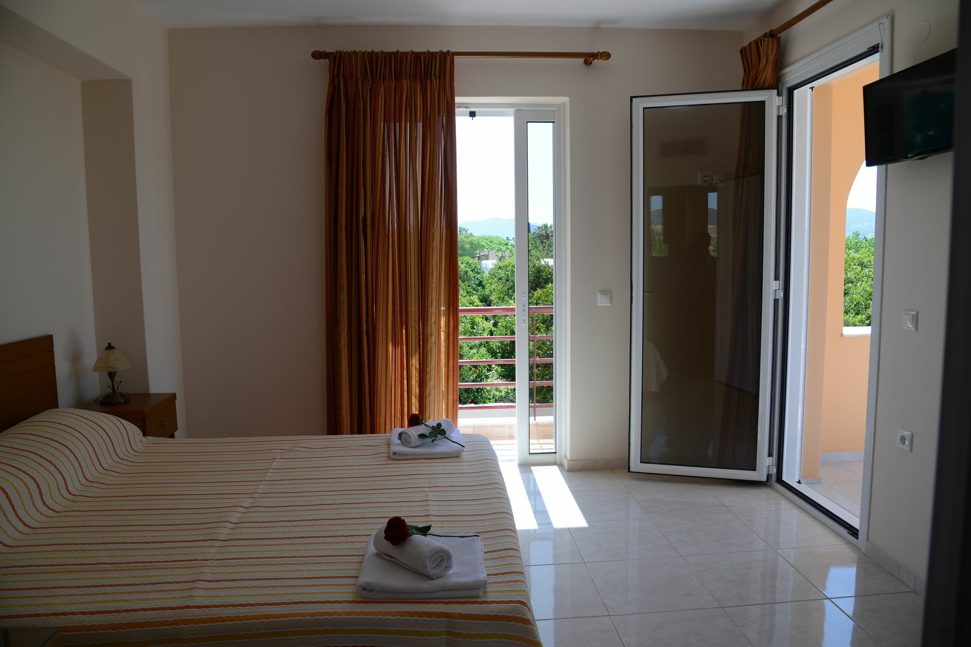 Maria'S Filoxenia Suites Drepano  Ngoại thất bức ảnh
